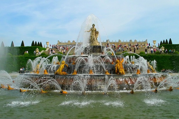fontana-latone